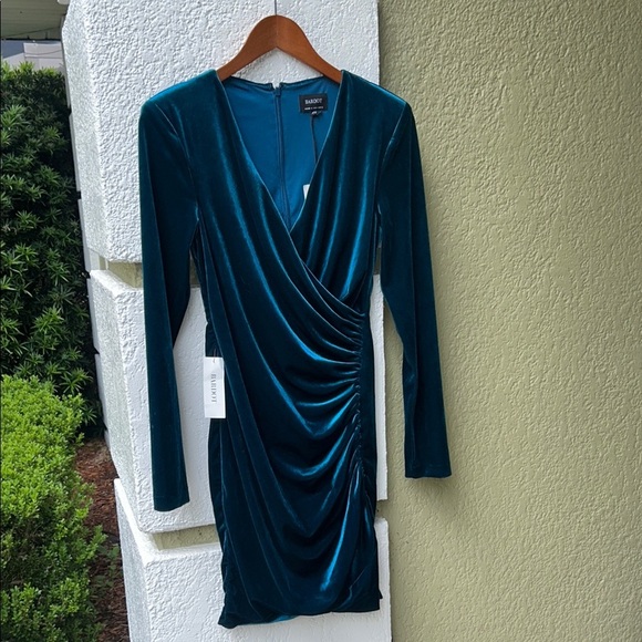 Bardot Velour Teal Midi Dress NWT MSRP $119 - Picture 3 of 10